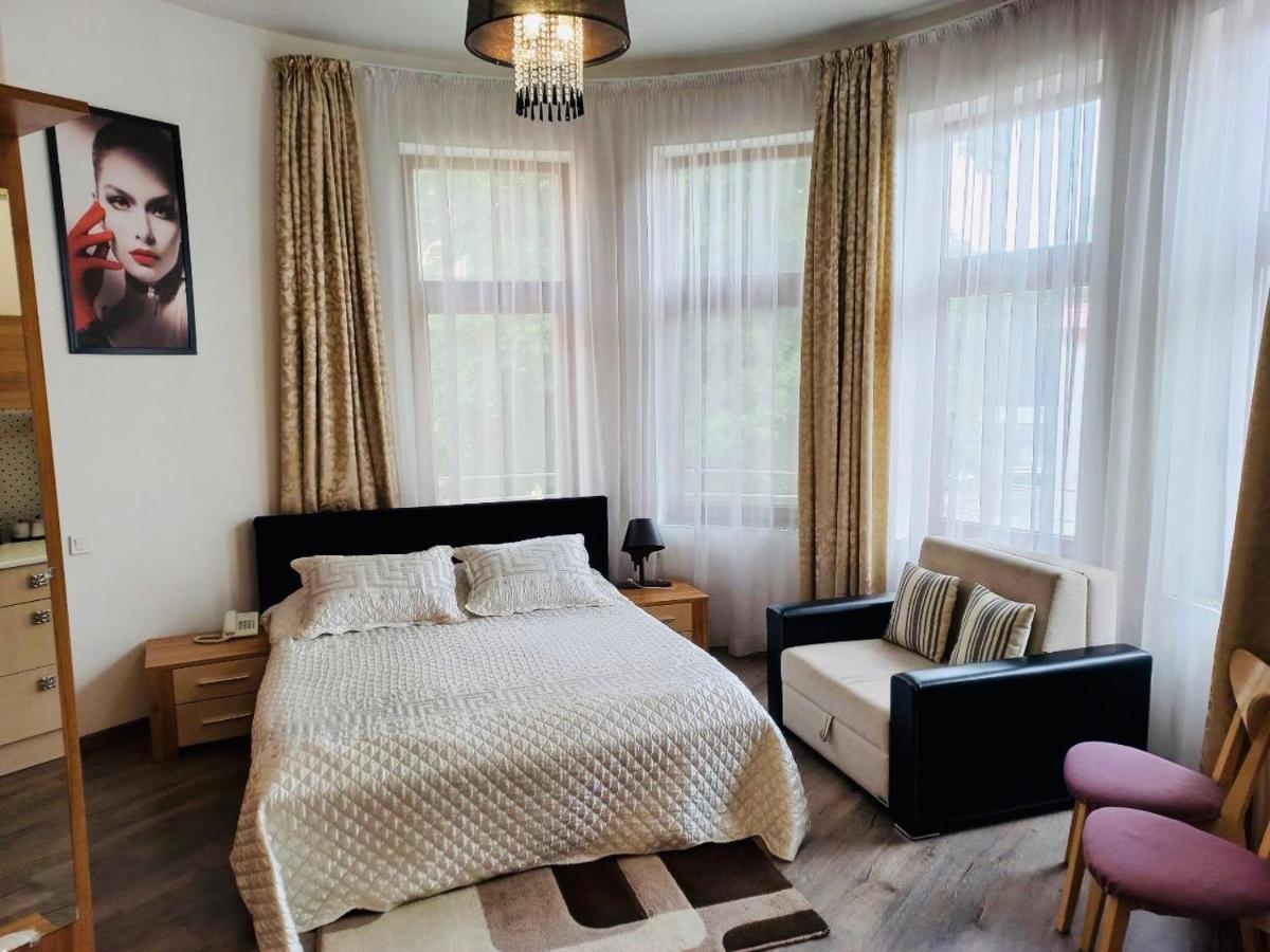 Apartments & Villa Georg Odessa Extérieur photo